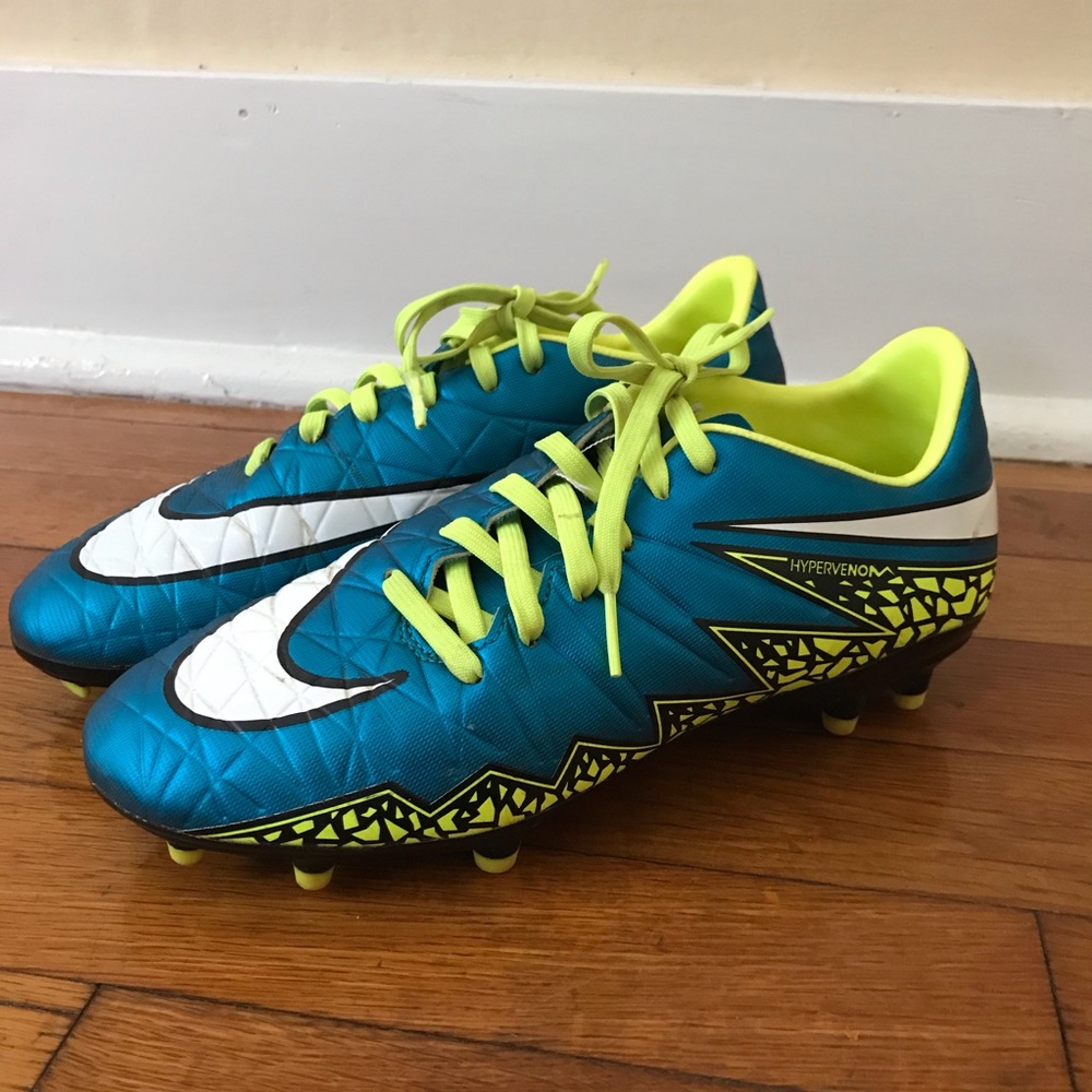 Nike Hypervenom Cleats women’s size 7 men’s size 5